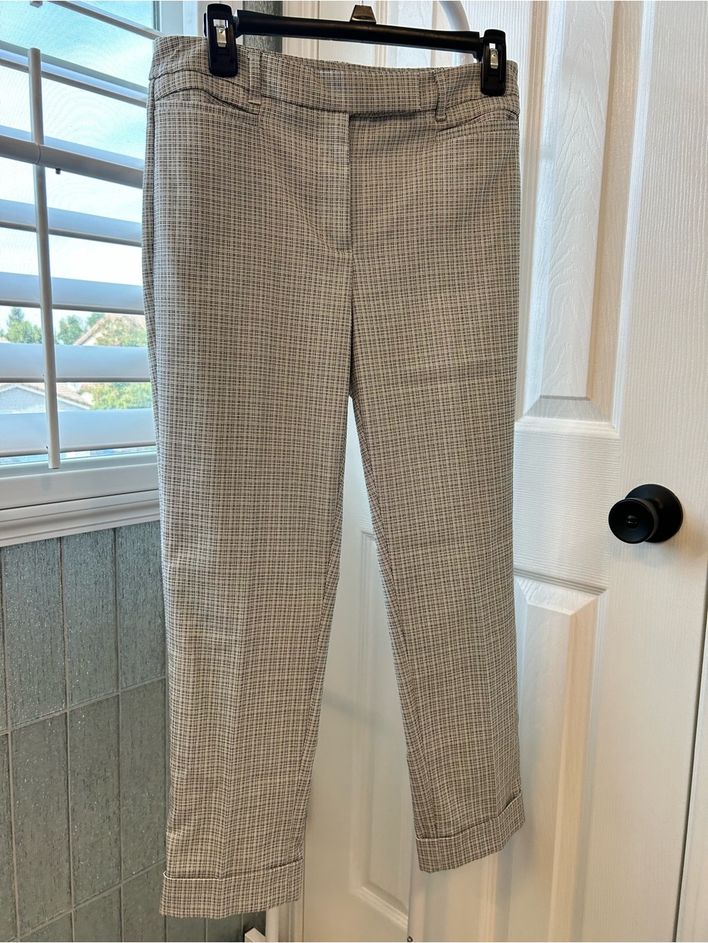 White House Black Market Black and White Checked Cropped Pants